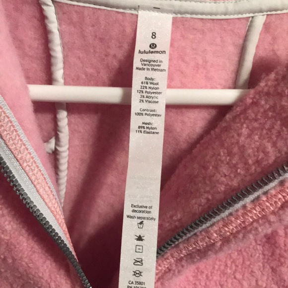 Lululemon: So Sherpa Hooded Jackeet - Picture 4 of 5